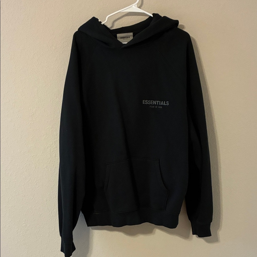 Fear of God ESSENTIALS Black Pullover Hoodie, used size L, Men’s